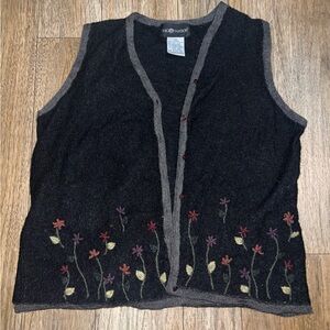 Sag Harbor Charcoal Gray Knit Vest